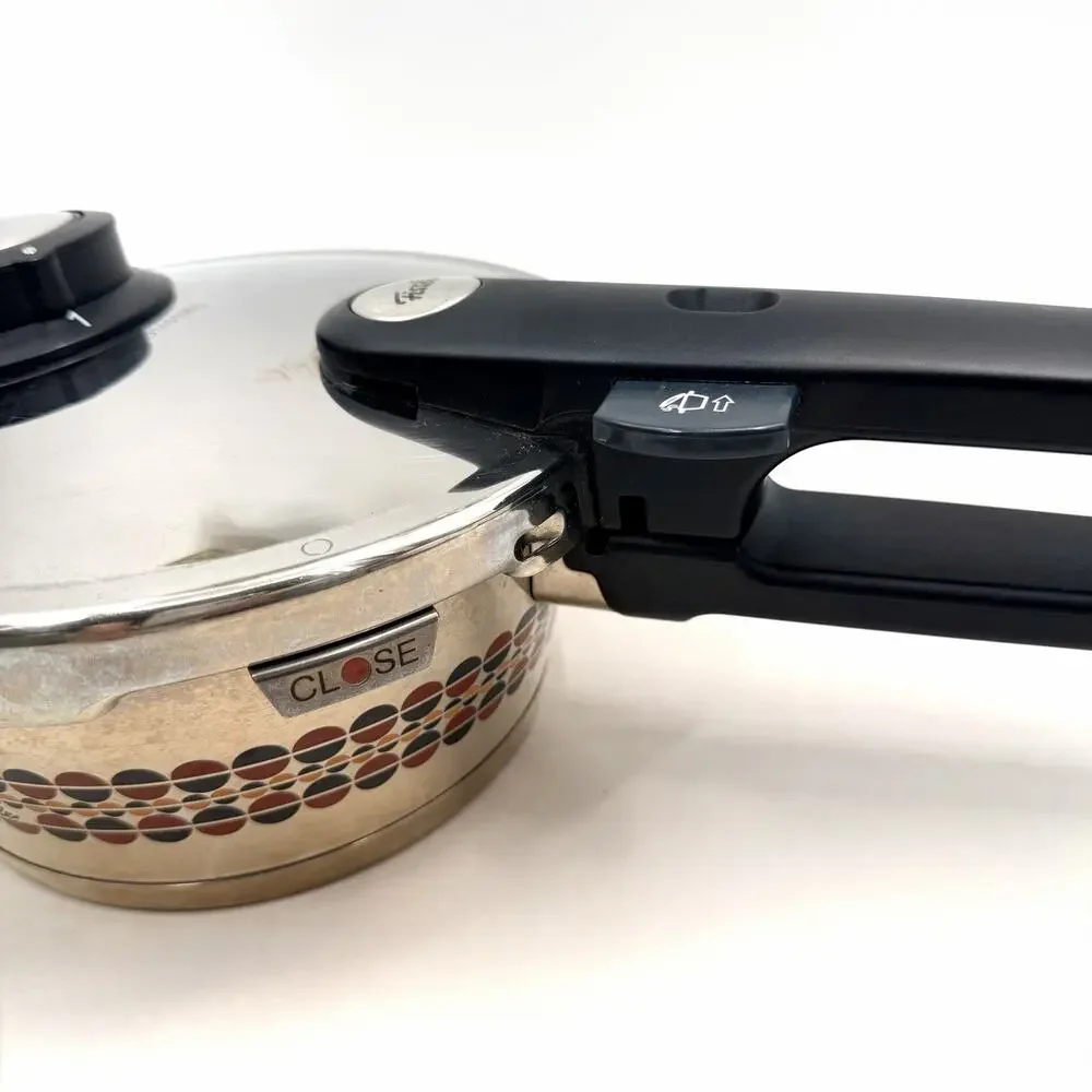 Fissler Vitavit 2.5 L Pressure Cooker W/ CookStar Base 2.6 Qt Stainless Germany